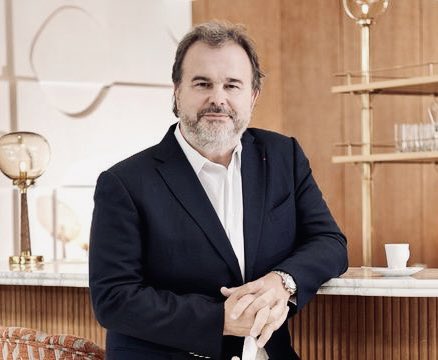 HerveMaura's tweet photo. Joyeuses Pâques 🐣
@PierreHerme_FR devient #healthy : «J’aime bien cette idée de remise en cause, c’est à nous de changer, de faire bouger les lignes»...
Un travail à l’initiative de #FredericBau directeur création du chocolatier @ValrhonaFrance et #ThierryHanh nutritionniste ». https://t.co/FSYglpyEdH
