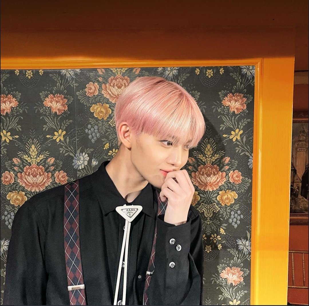 cix smiling ◡̈ tweet media