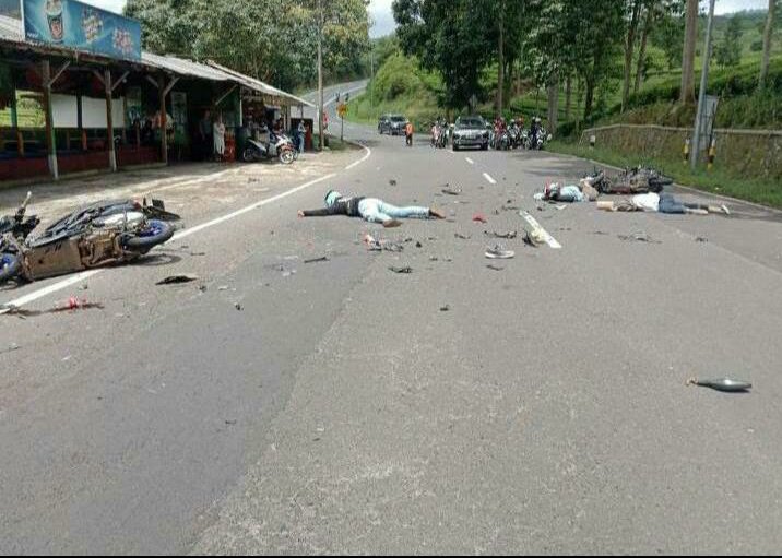 Akibat kebut kebutan di jalan (ciater) subang