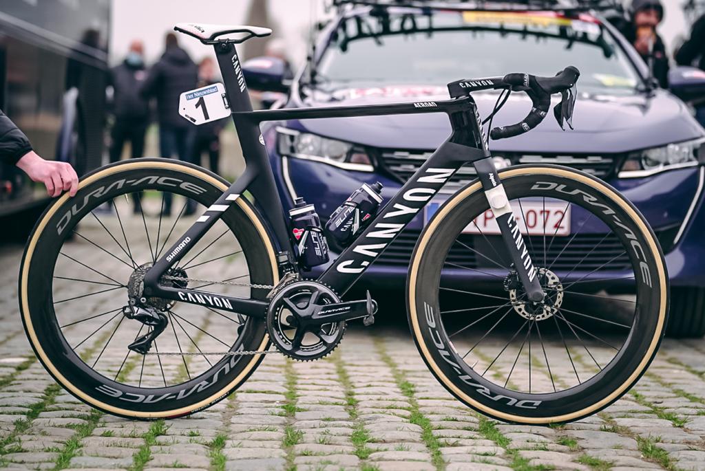 EyHQOqIWQAMRYAk?format=jpg&name=medium