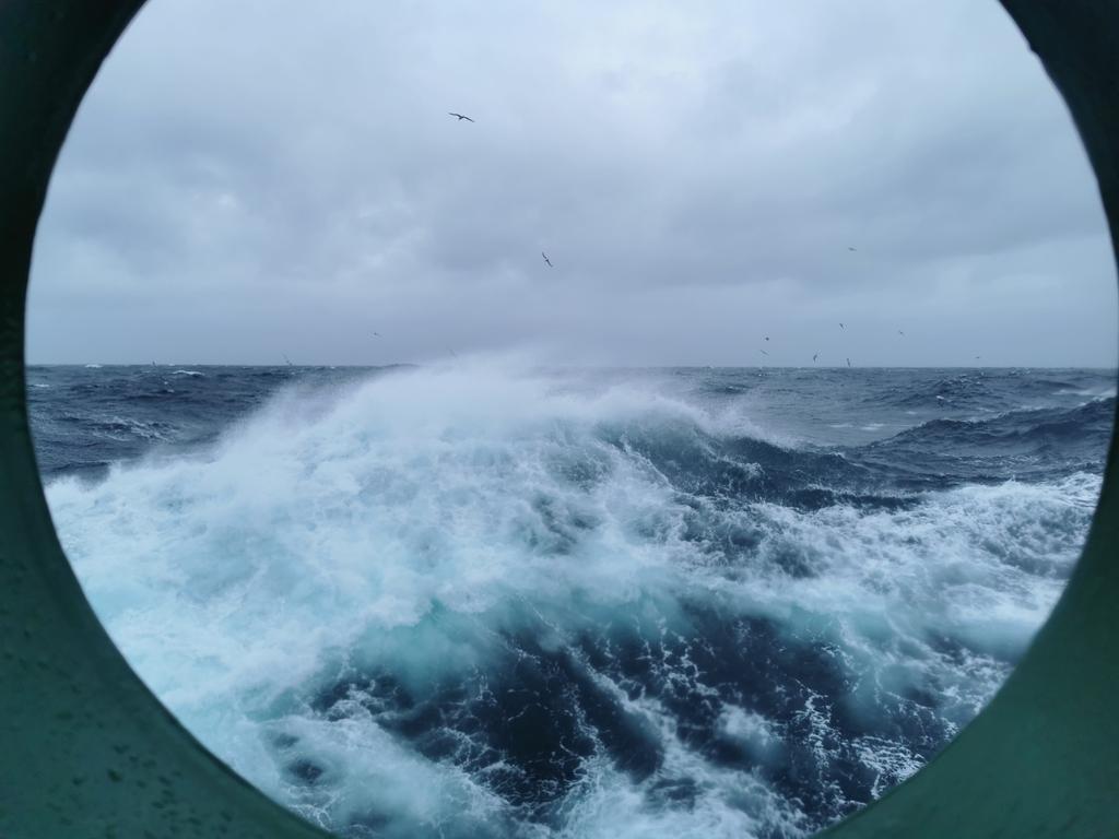 GJShark's tweet photo. It's a bit bouncy today! #RVCelticExplorer #IBWS21 https://t.co/MFt3ToWVEM