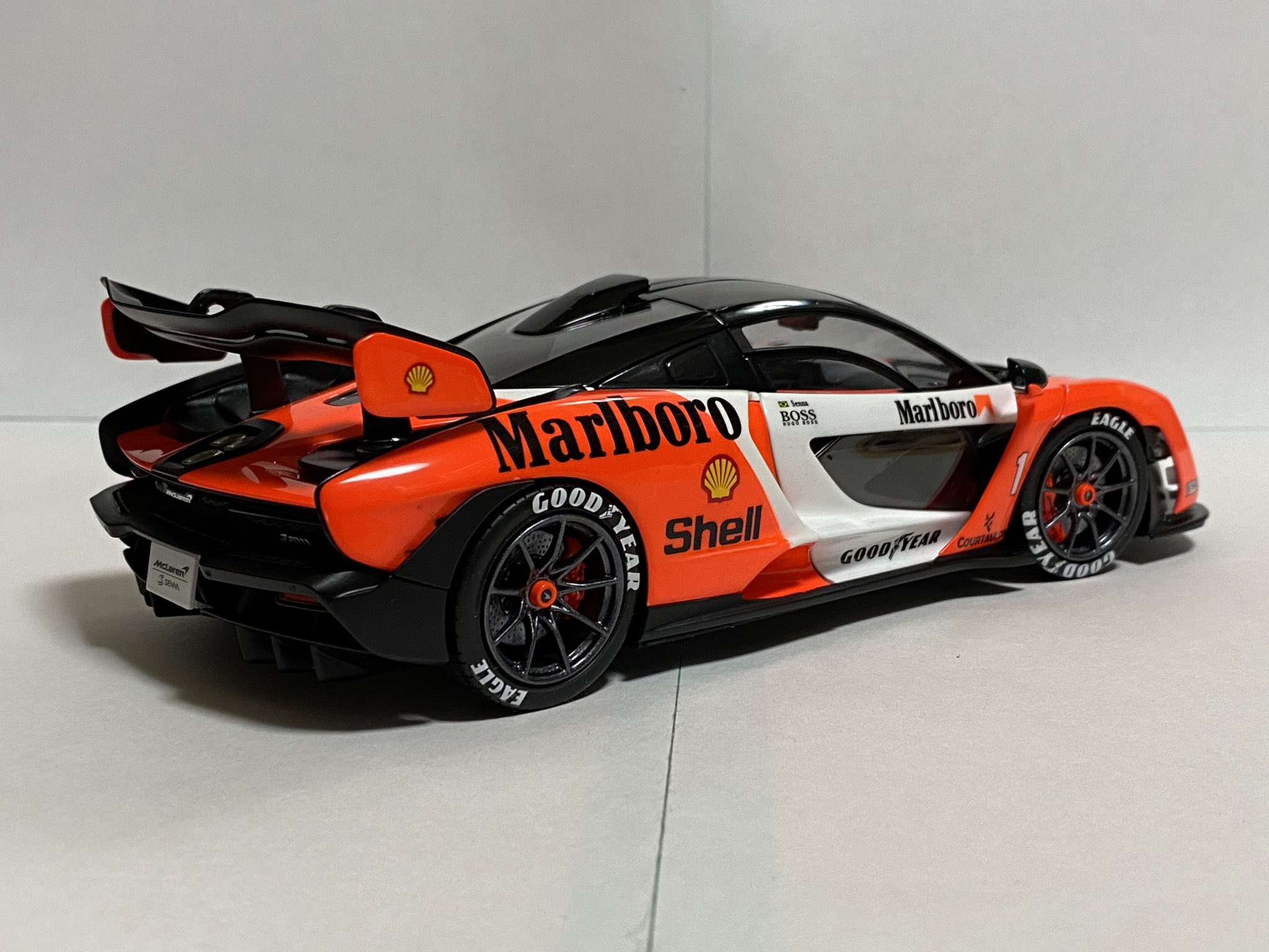 Katahane タミヤ マクラーレン セナ完成 デカールはtabu Designのmp4 7用を使ってマクラーレンホンダレプリカ仕様で 期間内に完成して一安心 Hs36セナコンペ Hs36セナコンペ完成 T Co Dgfaa76gvf Twitter