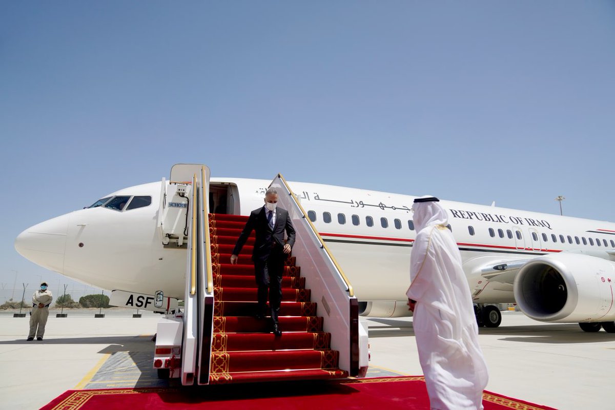 IraqiPMO's tweet photo. رئيس مجلس الوزراء @MAKadhimi يصل الى دولة الامارات العربية المتحدة . https://t.co/3UV6Wzn6Zv
