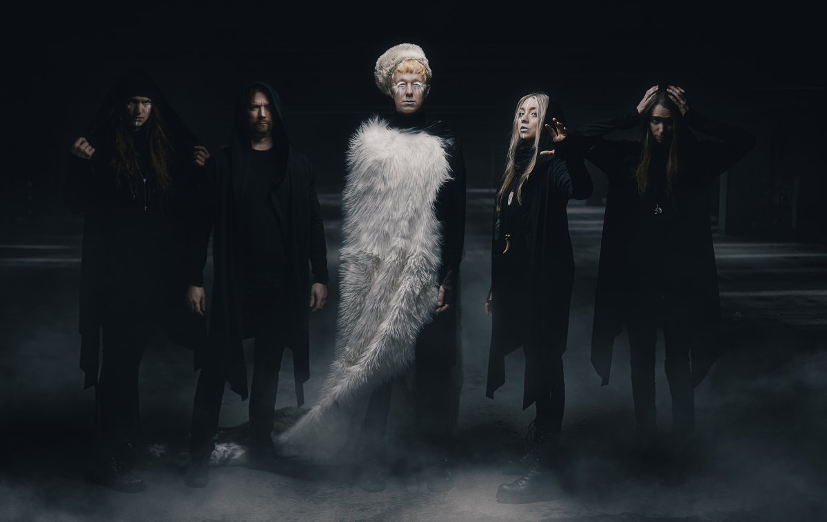 Let's start the next chapter 😎 Our new single 'Circles' will released on April 16th. Stay tuned Peeps!