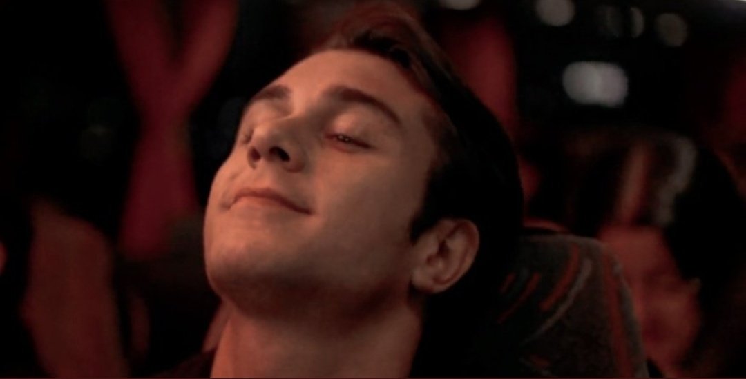 Ne güzel bakıyor ama dimi ? #AsDor @AtakulDoruk