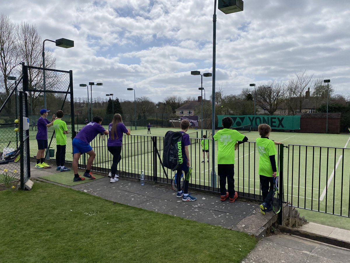 All down to the last match in clash of the castle 2.0 yesterday with team @andy_murray taking the 68-66 win over team @jamie_murray! Some great tennis in a fun team environment! @the_LTA @LTACompetitions @TennisLeics @TennisDerbs @JudyMurray #battleofthebrits #oneclub #teamwork