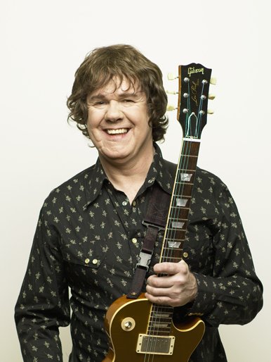 Happy birthday Gary Moore, born April 4th, 1952.

picture credit  