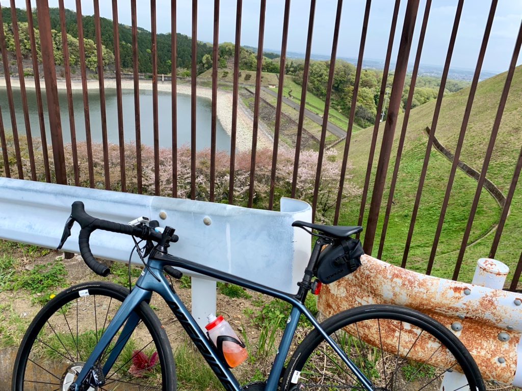 odaerika318's tweet photo. フィッツ練Ver.ゆるめへ〜🚲🔥
#bioracer
#サングラス #bolle #LIGHTSHIFTER #bolle_eyewer #フタバ商店
#おだえり https://t.co/wMPAznXVBp