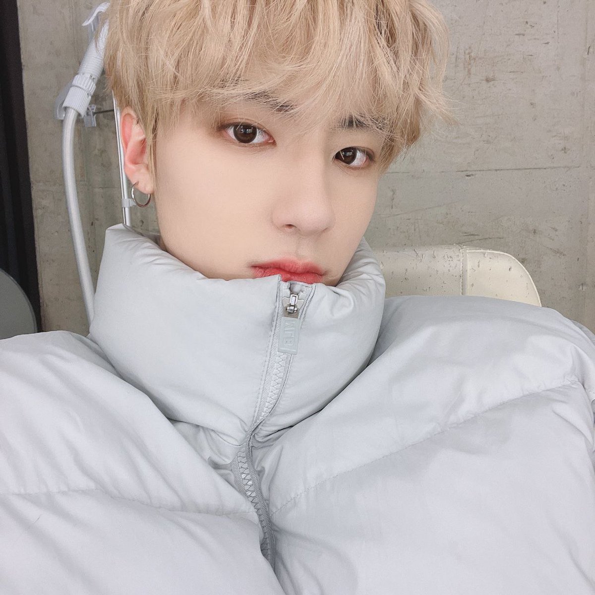 mutual? rt aja guys.

#roleplayerindonesia #roleplaykpop #roleplayer #roleplay #rp