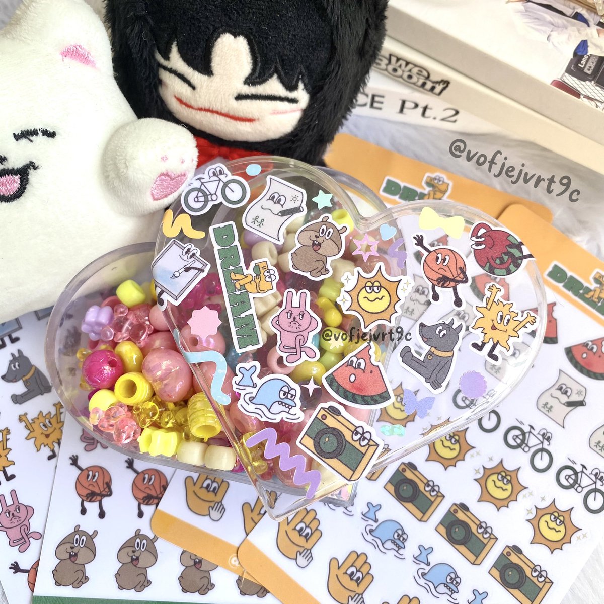 vofjeJvRT9c's tweet image. ✧ 𝐜𝐚𝐟𝐞 𝟕𝐝𝐫𝐞𝐚𝐦 𝐬𝐭𝐢𝐜𝐤𝐞𝐫 𝐬𝐡𝐞𝐞𝐭
by @vofjejvrt9c

☕️ 75 php each
☕️ DOO: april 20, 2021
☕️ DOP: april 21, 2021
☕️ order here: bit.ly/cafe7dream

𝐑𝐓 𝐄𝐕𝐄𝐍𝐓
rt, like + follow &amp;amp; get a chance to win 2 sheets!

DM for intl g.o!