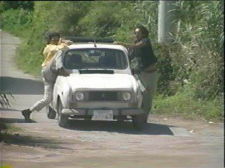 生田プリーツ 車屋さんでルノー4 キャトル の実車を見てきました キャトルといえばドラマ ビーチボーイズ で反町隆史と竹野内豊が 乗っていた 車として有名ですが 検索してみるとイケメン2人が 押している 画像ばかりが出てくるので やっぱり 生田プリーツ 車屋さんでルノー4 キャトル の実車を見てきました キャトルといえばドラマ ビーチボーイズ で反町隆史と竹野内豊が 乗っていた 車として有名ですが 検索してみるとイケメン2人が 押している 画像ばかりが出てくるので やっぱり