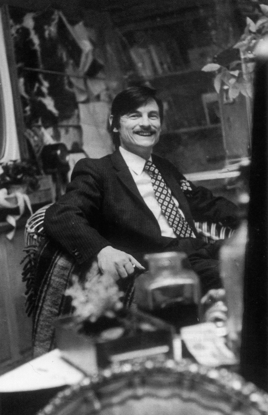 Happy birthday Andrei Tarkovsky (1932 1986) 
Aki Kaurismaki (1957) 