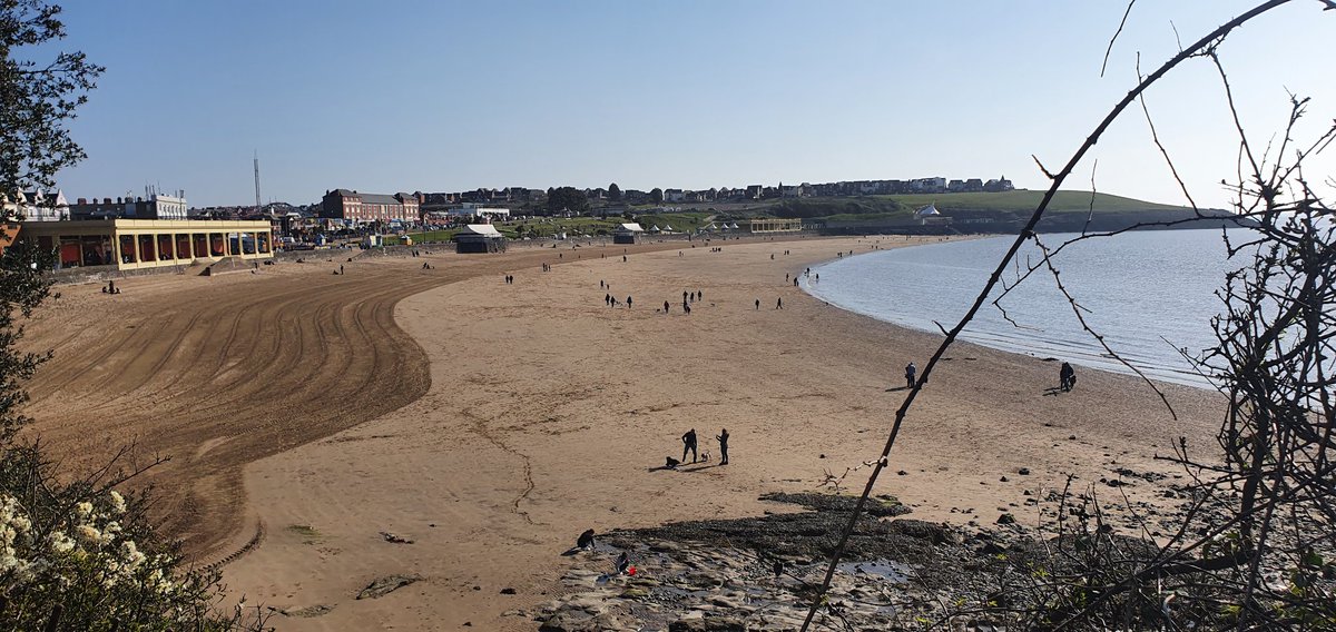 _BARRYISLAND_'s tweet photo. Whitmore Bay this morning 🌄#BarryIsland #Easter  @Marcos_Cafe_ @ziosgelateria @Osheascafe @visitthevale @CoffeeCoastal @bay5coffee @TheCoveCafeBar @teddytsbarry @RumbaBar3 https://t.co/xPcizvEQEU
