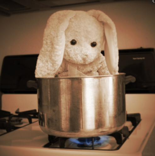 GodFadr's tweet photo. True Story: No one was able to celebrate Easter in 1987. 

#FatalAttraction #HappyEaster #BadReference https://t.co/011Gpbb3nc