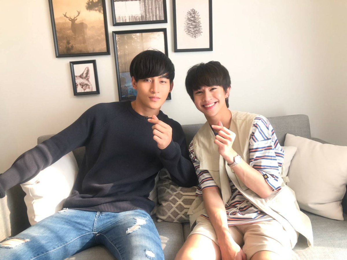 true_insidenews's tweet photo. ขอบคุณที่ติดตามชมกัน แจ้งเวลารีรันเพื่อส่งต่อความฟินรอบที่ 2 3 4... กันจ้า

จันทร์ 5 เม.ย 14.30 น.
อังคาร 6 เม.ย. 11.00 น.
พุธ 7 เม.ย. 00.30 น.

ทางช่อง True Inside HD (335, 113, 38) และทาง https://t.co/wDzZbewXKo เท่านั้น! 

#คู่มันส์FunDayxOhmFluke #คู่มันส์FunDay #TrueInsideHD https://t.co/Rnzi5pLrVf
