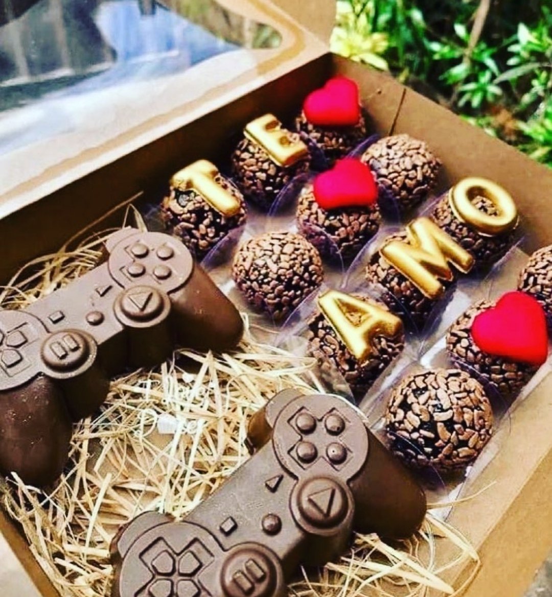 Como llegar al corazón de un gamer😁😁🤤🤤
#game #videojuegos #ps4 #ps5 #psx #pc #xbox360 #retrogame #mario  #xboxone #nintendoswitch #meme #memesespañol #gamer #gameboy  #sega #nintedo  #ps2 #atari  #nostalgia #tv #technology #nerd #game #computer #laptop #psp #psvita #ps3