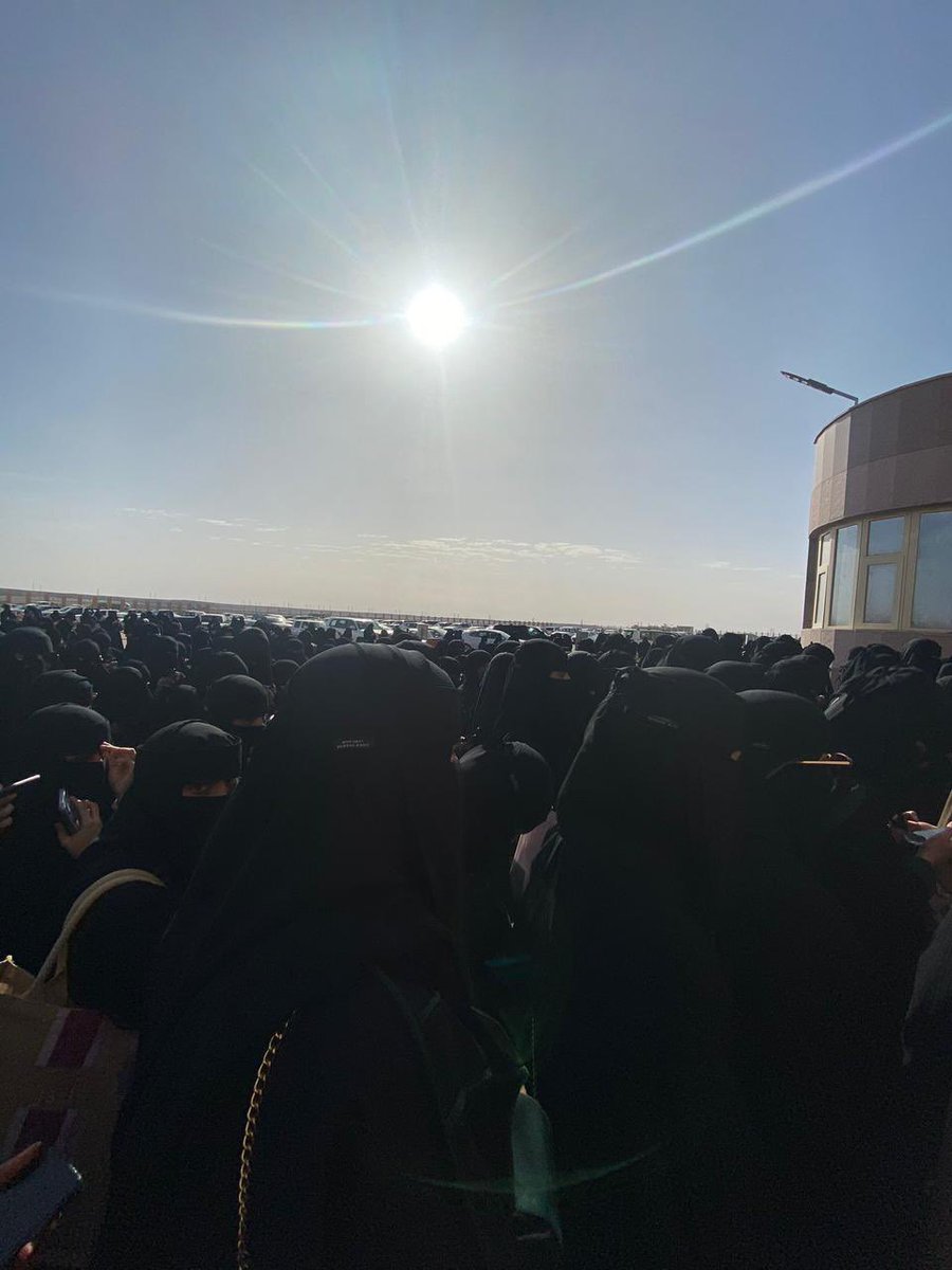 صورة متداولة لجامعة القصيم التي اعتمدت الإختبارات الحضورية وفق الإجراءات الصحية🤯!