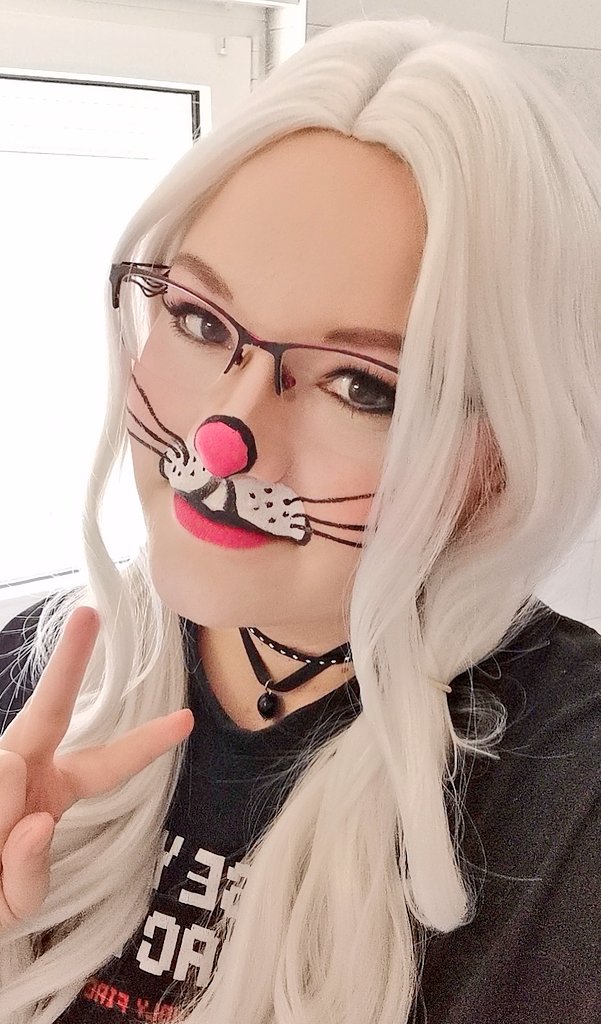 NinaVonNebenan's tweet photo. Heute #OSTERSTREAM ab ca. 14 Uhr #LIVE auf #Twitch mit ganz viel #DeadByDaylight und später noch #EvilInside 🐰🐣
Hier geht's zum Kanal:
https://t.co/0ZM34CcaiZ
#Twitchstreamer #Gamerwoman #Twitchstream #livestream #stream #Streamer #DBD #Horror #Playstation #gaming #TwitchDE https://t.co/JkIxP3RuRu