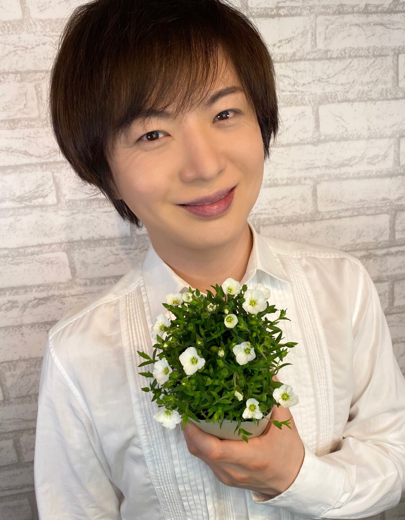 Twitter 上的 竹島宏スタッフ 公式 アレナリア モンタナ 花言葉は 愛らしい 小さな蕾がついています これから咲くのが楽しみです 雨の日は白い花が似合いますね 今日も1日お疲れ様でした ひろネット 花便り 花言葉 花 花を贈ろう アレナリア Twitter 上的 竹島宏スタッフ 公式 アレナリア モンタナ 花言葉は 愛らしい 小さな蕾がついています これから咲くのが楽しみです 雨の日は白い花が似合いますね 今日も1日お疲れ様でした ひろネット 花便り 花言葉 花 花を贈ろう アレナリア