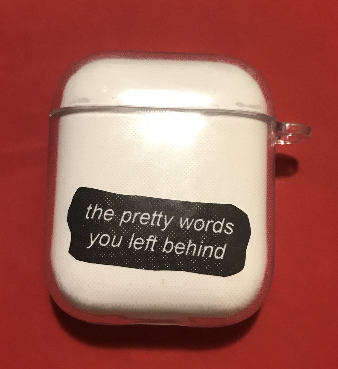 jongbuin's tweet photo. 🥺🥺 decide to put this on my airpods since i couldn’t thought something beautiful besides this https://t.co/rURdCHJLMq