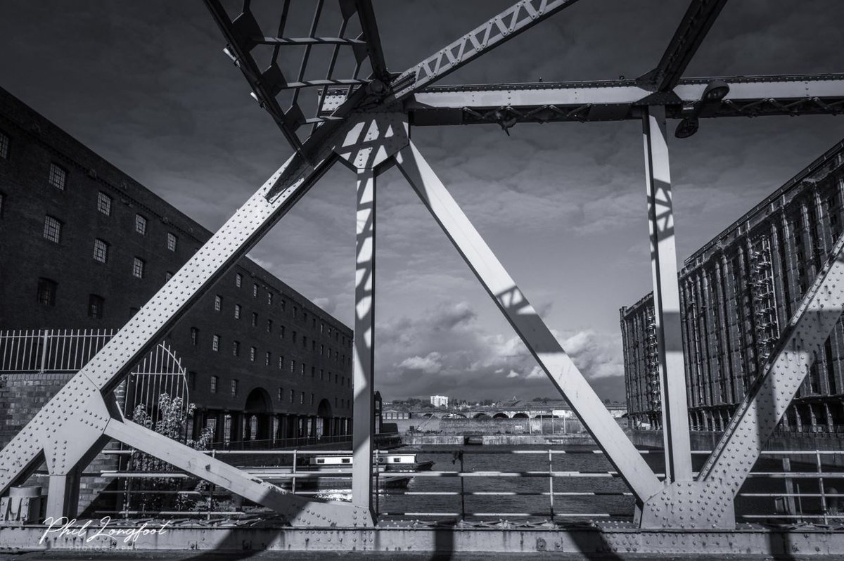 StanleyDock's tweet photo. Stanley Dock Liverpool in mono - amazing photos by @p_longfootphoto
https://t.co/zHkDwi8bsB for all the pics
@StanleyDock
@TitanicHotelLiv
@Regen_Lpool
@ExploreLpool
@angiesliverpool
@YOLiverpool
@LiverpoolTweeta
@investliverpool
#liverpool #stanleydock #monopics https://t.co/x3dRrpaaw8