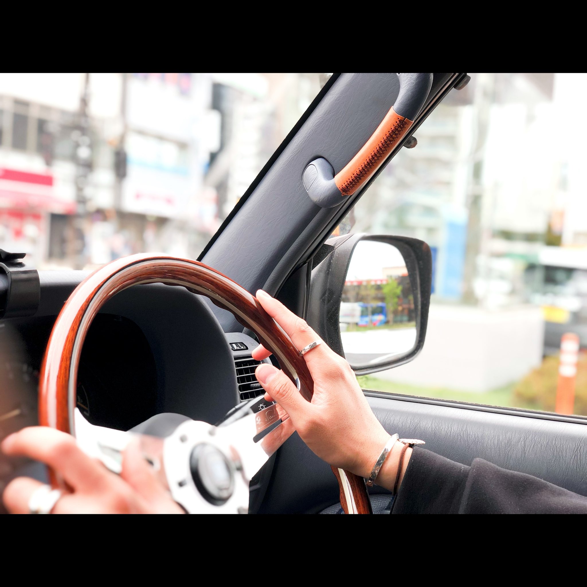 95プラド用ウォールナットアシストグリップ 3個セット ウォールナットアシストグリップ フロント ナロー・ワイド用 - ELVAN