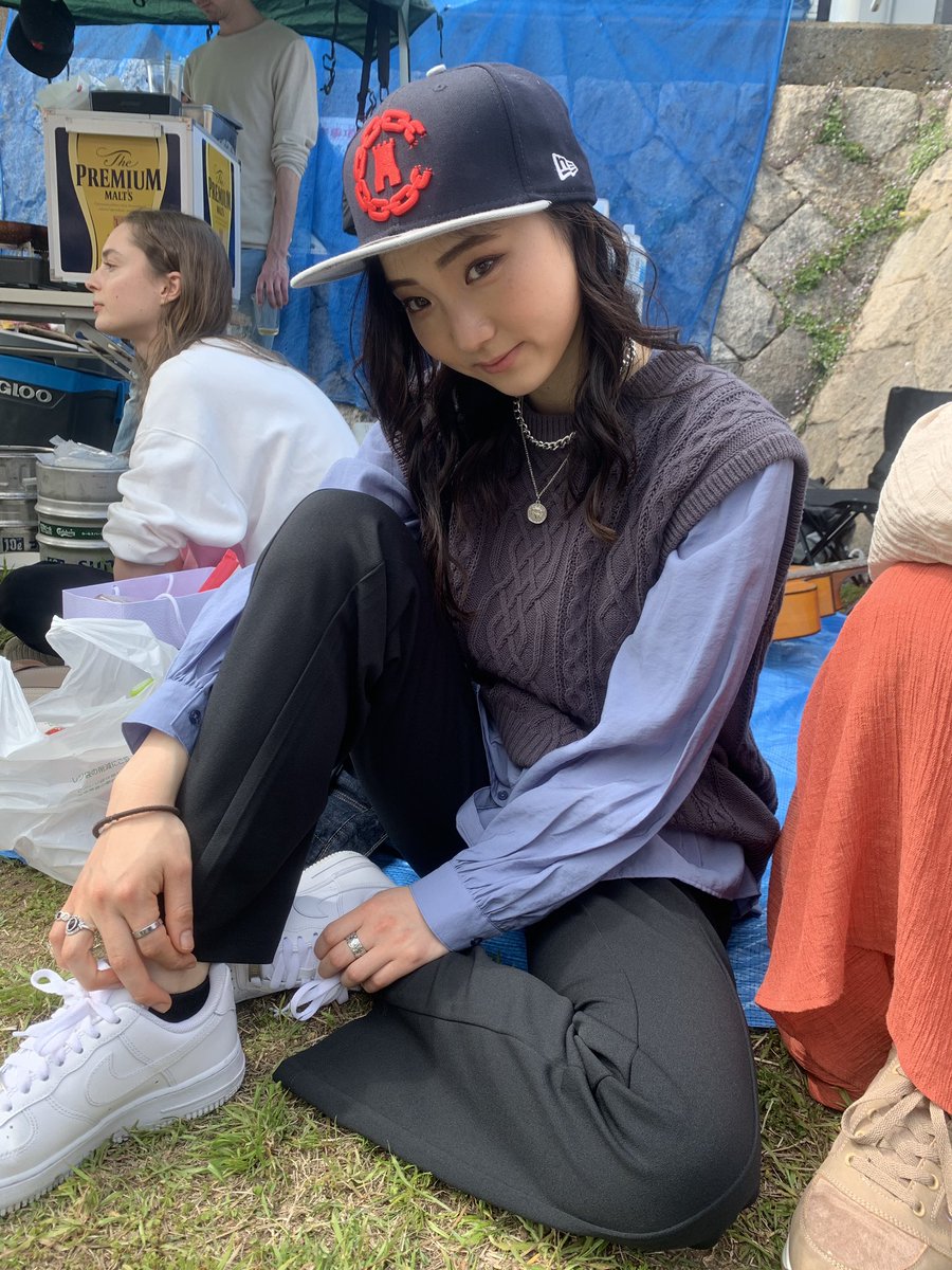 tsugum0403's tweet photo. 昨日で22歳なりました😻🍾👏

もう既に歳とるの早く感じる
ずっと20歳がよかったな😂 https://t.co/hgiB0X8Pbe