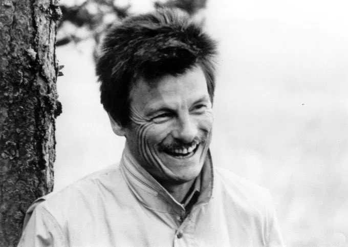 Happy Birthday to one of the greatest film directors of all time, Andrei Tarkovsky. He would ve been 89 today. 
