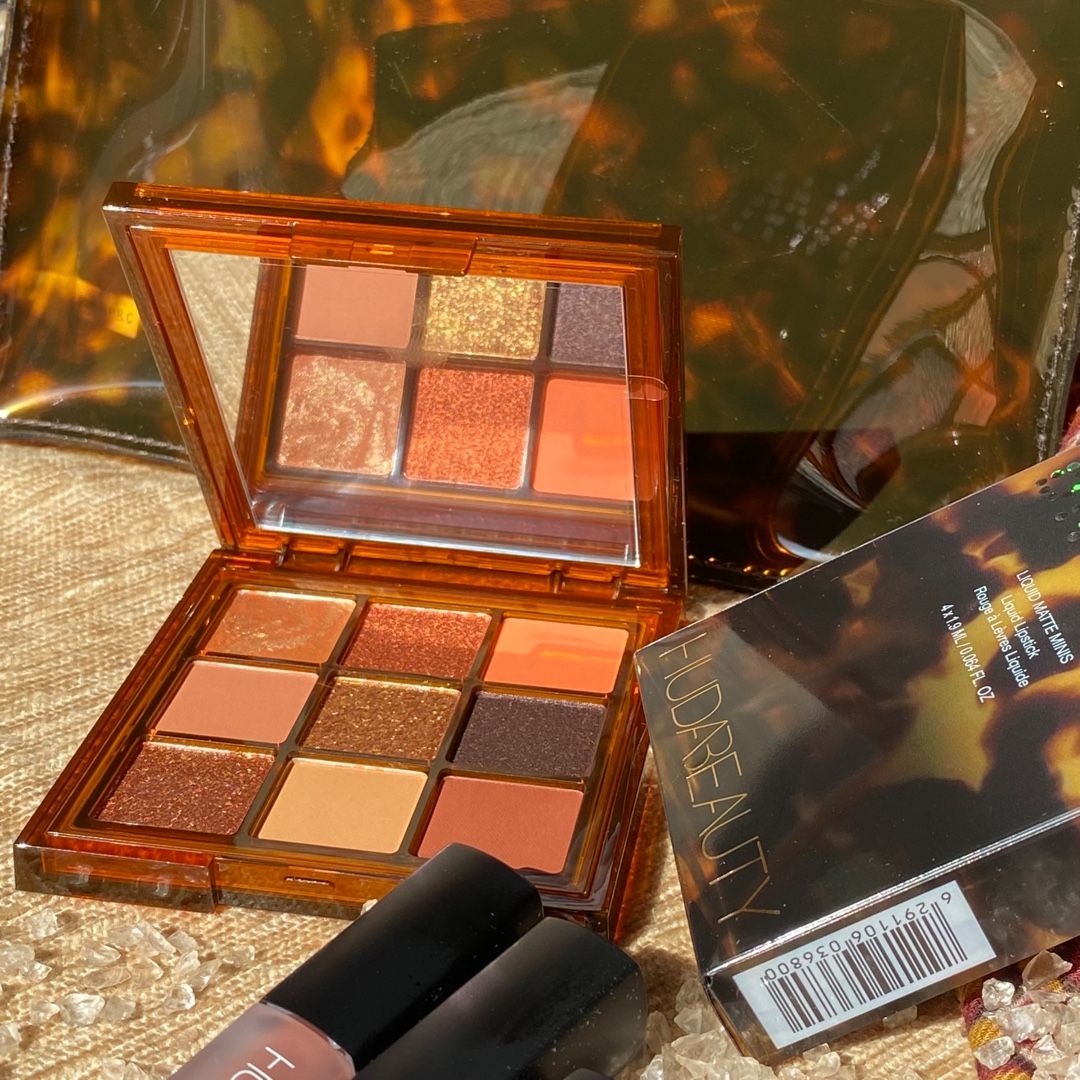 Here is pretty look at the new Huda Beauty Brown palette in shade caramel. Have you tried these new babes? For me the colors are amazing and warm because we need warm tones now💖 influenster.com/deeplink/photo…