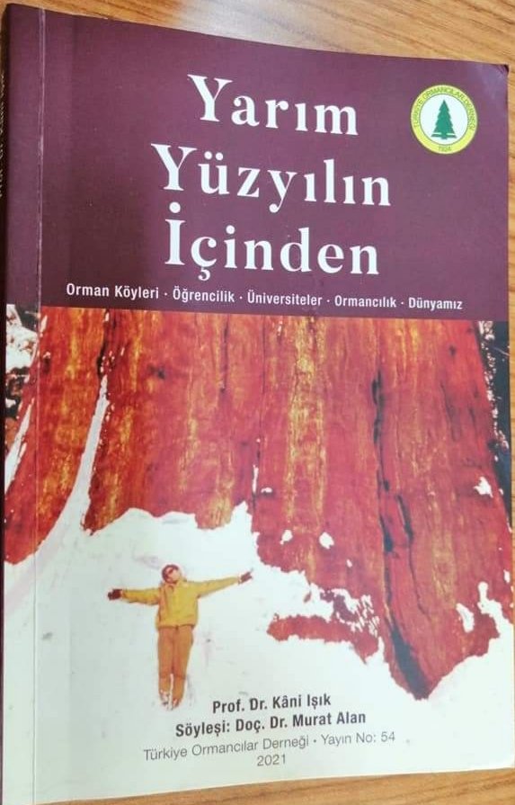 sezginayan1's tweet photo. "YARIM YÜZYILIN İÇİNDEN" isimli kitaptan: "Anadolu'dan açık sözlü, sözünü dudaktan, gözünü budaktan sakınmayan kişilere çoğu yerde" DELİ" lakabını koyarlar.." bu cümleyi okurken yoğun bir şekilde hissettim bütün kurumlarımızda ne kadar çok "DELİ"'ye ihtiyacımız olduğunu. https://t.co/PqvBFxjdeC
