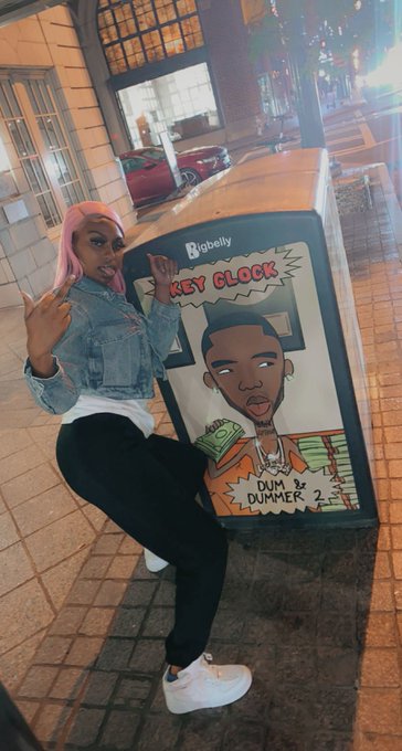 #DumAndDummer2  BIG OLE GLOCK !! https://t.co/PdtB6mQ7x9<a href="/tag/dumanddummer2"class="tags">#DumAndDummer2</a>