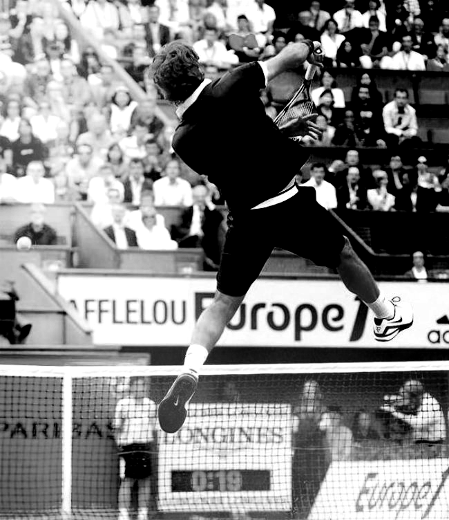 norinchi_df's tweet photo. In black and white or full color #OnlyRogerCanFly https://t.co/MrV6YCfq4D