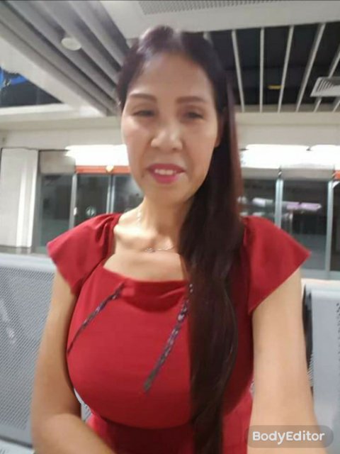 นมใหญ่มากแม่ นก นมน่าดูด