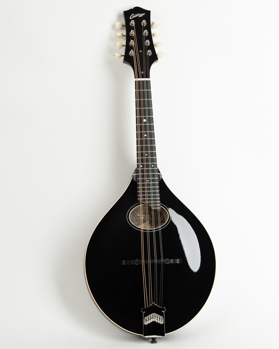 collingsguitars's tweet photo. A recent custom ordered MT O via Gryphon Strings.

#blacktop #custom #mandolin #astyle #collingsguitars #gryphonstrings #madeinaustin #builtfromthesoundup #makemusic #bluegrass #mando #handmade #handbuilt #heirloom #collings #musictools #tone #tonemachine #texas #atx https://t.co/iBFcxc9S1N