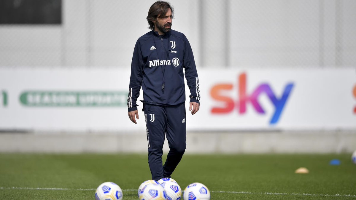 Gruppo al lavoro nella mattinata di Pasqua al #TrainingCenter: juve.it/H4Ry50Egbq6