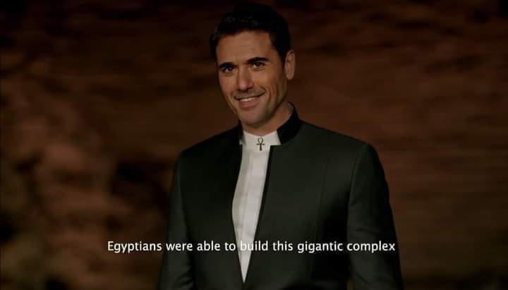 وسع كده للى معترف بأجداده و مش معترف بأولاده😂
#موكب_المومياوات_الملكية