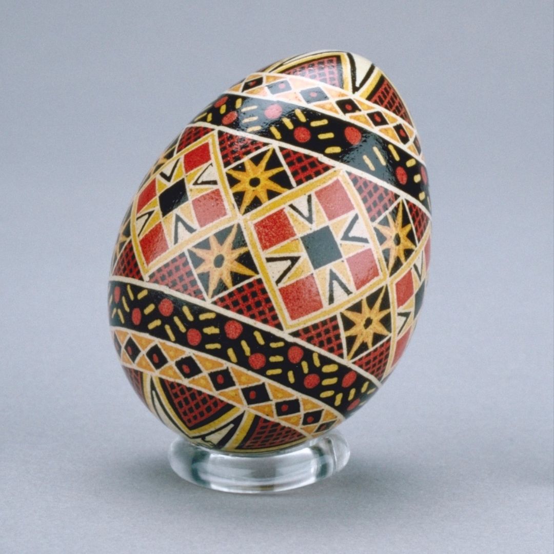 CanMusHistory's tweet image. Pysanky are symbols of cultural identity &amp;amp; pride in Ukrainian 🇨🇦 communities, they have been part of cultural heritage for centuries. At one time, they were believed to possess the magical ability to ward off evil spirits as they ushered in spring

More 🥚 bit.ly/3czcHOS