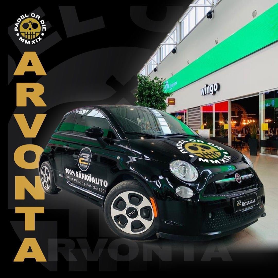 Meidän halli täyttää tänään 4.4.2021 vuoden ja laitettiin sen kunniaksi arvonta Facessa ja Instassa käyntiin! Jos et vielä seuraa meitä noissa kanavissa, niin nyt viimeistään kannattaa. 💪 #seinäjoki #padel #arvonta #vuosipäivä