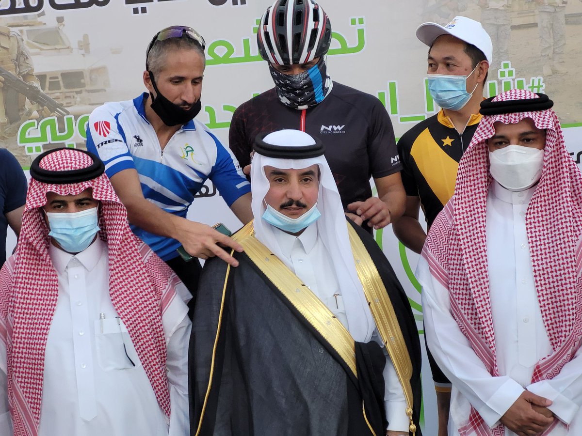 AlkalthamFouad's tweet photo. صور مع المحافظ حفظك الله ورعاك وقد لمست فية التواضع ولين الجانب مع المتسابقين https://t.co/Pq9IrRgW5b