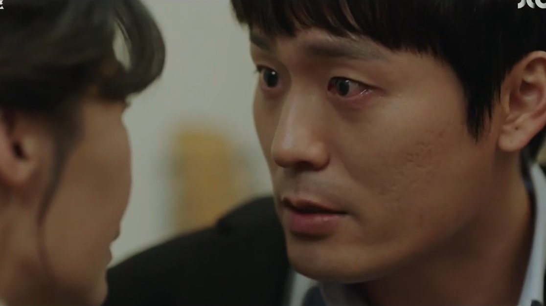 i first saw daehoon acting in flower of evil and tbh, i wasn't able to appreciate his acting since he just had a few screentime. that's why when BE was aired i was surprised w/ his range. especially with the latest eps, his acting was such top notch. + 

#BeyondEvil #ChoiDaeHoon
