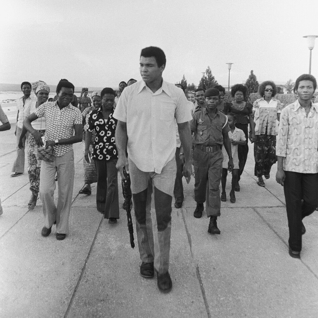 MuhammadAli's tweet photo. “I am an ordinary man who worked hard to develop the talent I was given. I believed in myself, and I believe in the goodness of others.” - #MuhammadAli 

#GOAT #Giving #6CorePrinciples https://t.co/nLphGoLUzP