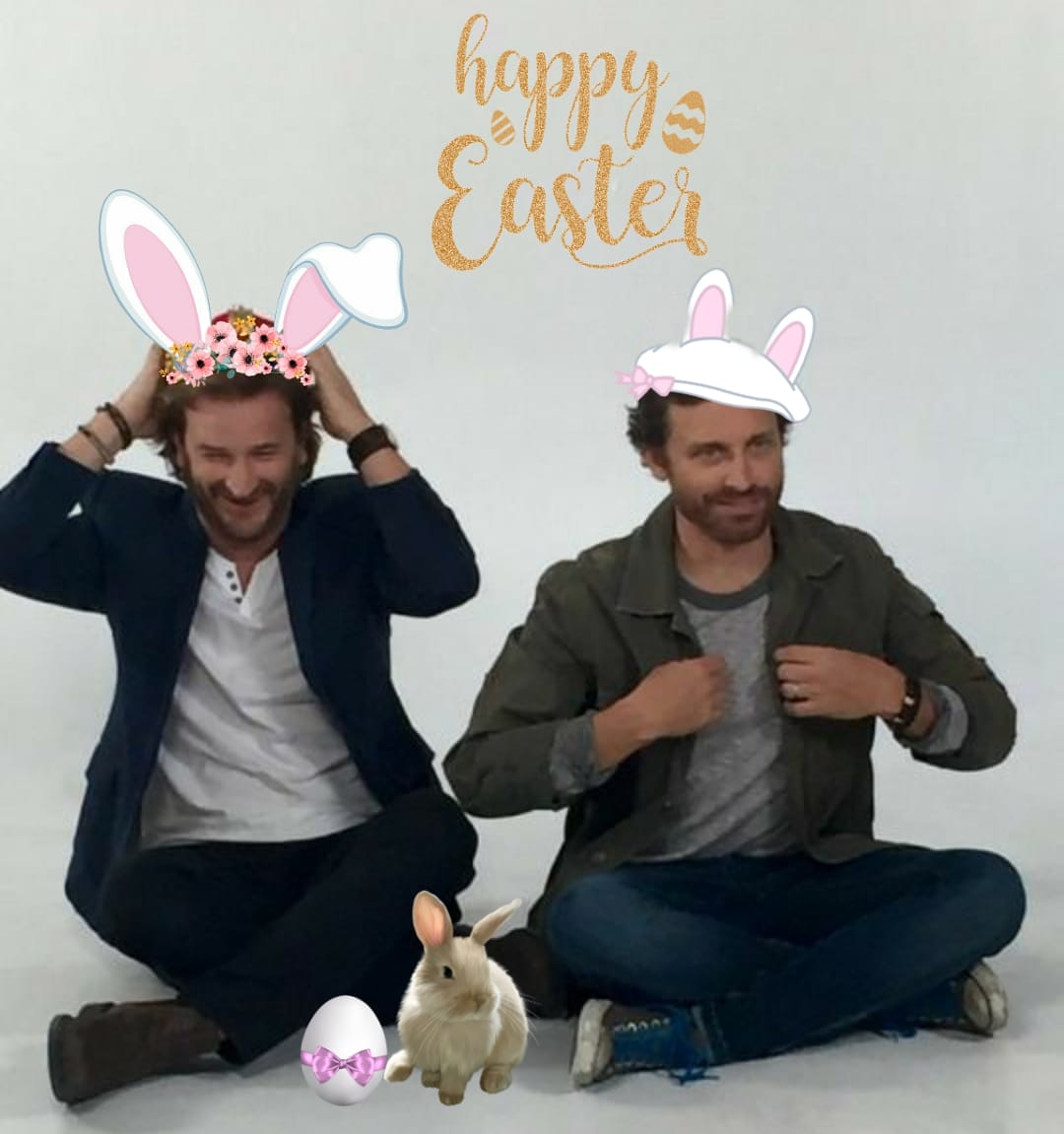 Andmyguestis's tweet photo. I wish @TinaDensmore , @dicksp8jr , @RobBenedict , my followers and your families a happy easter. Hope your day is amazing like mine was (I went on a bike ride and collected trash near my fav lake. Now I watch Harry Potter)

Hope you find many eggs and presents.🐣 https://t.co/khCwK4B2qx