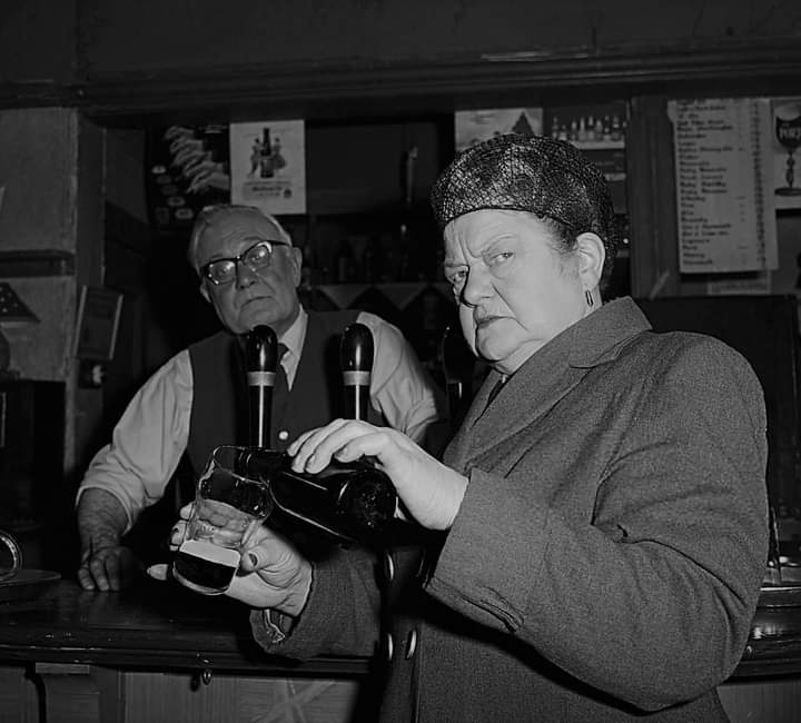 Ivycottagebaker's tweet image. Get the bloody pubs open! Let&apos;s have a milk stout together @b8eak @panzermatt @Queen_Mountain @TheGablesDuddo @LansdellMum @WeirsSusan @lorlorgem @LadyTeapots @LambJacqui @Nunsleuth @timthegribyn @JanboRichardson @FisherP22 #pubsopen Cheers!