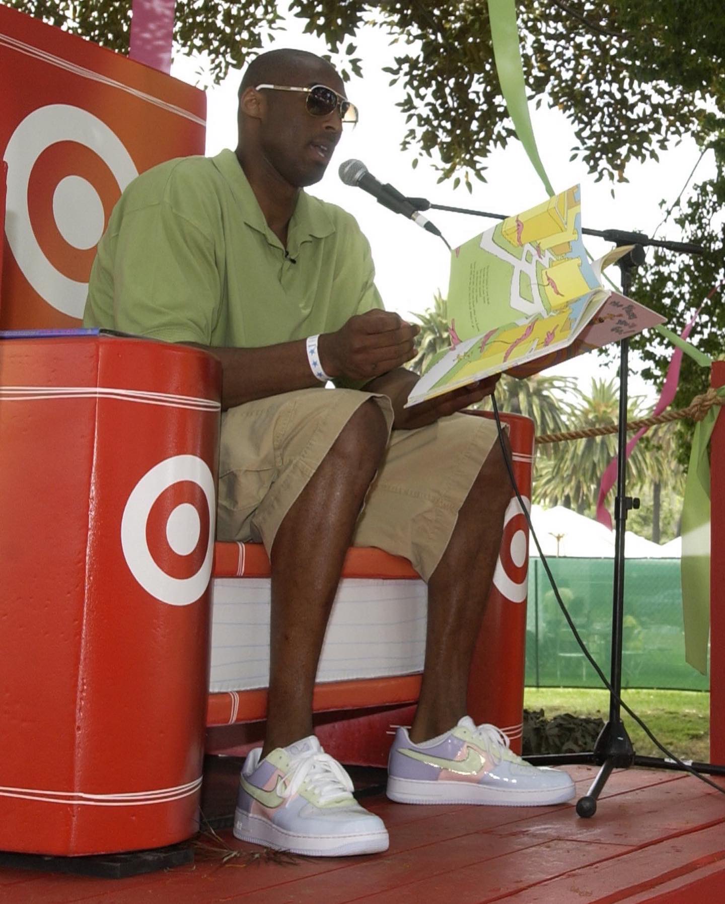 Easter air shop force 1 2006