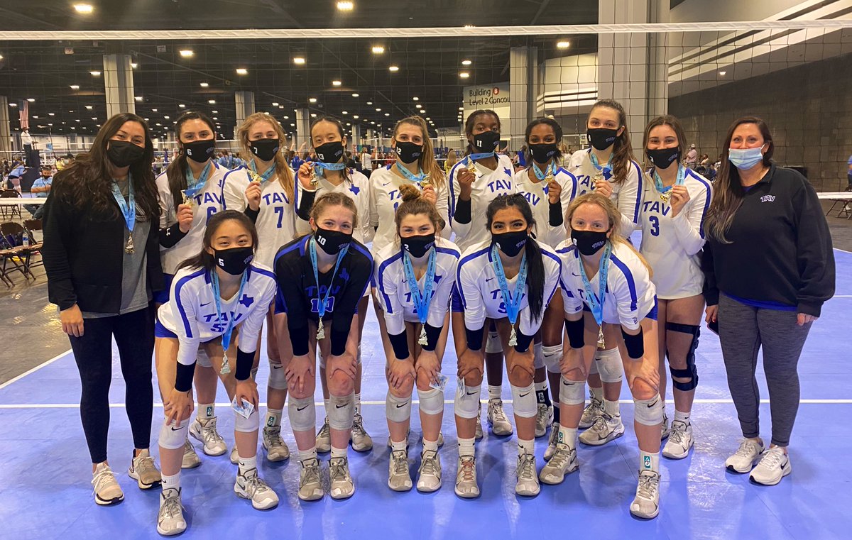 TAVVolleyball's tweet image. Your 2021 Big South 17 USA Champions: #TAV17Blue! 🥇#GoTAV #DoubleQualified