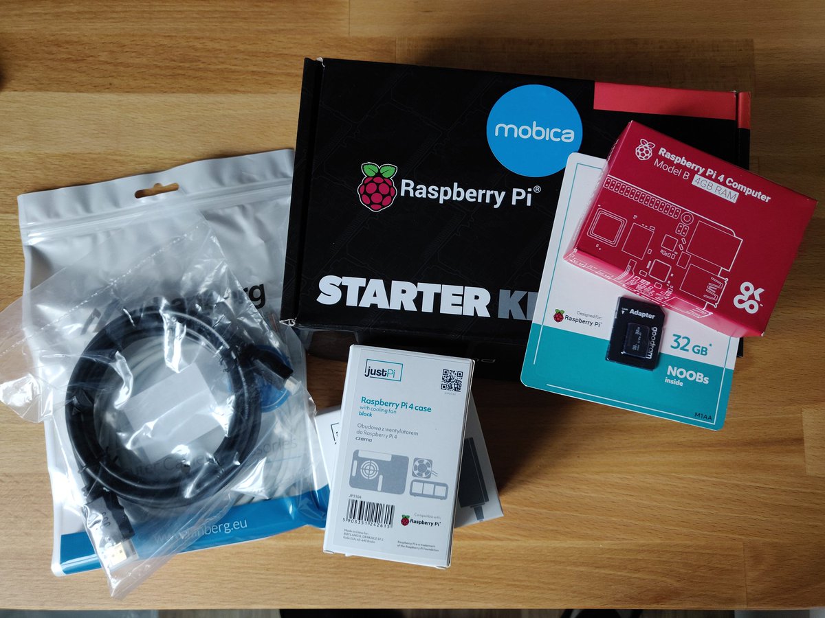 mobilinepl's tweet photo. @WarszawaJUG @FrankDelporte @inodzik @szalawinski_p Thank you. rPi is waiting for next project :) https://t.co/aN5nxW6vTt