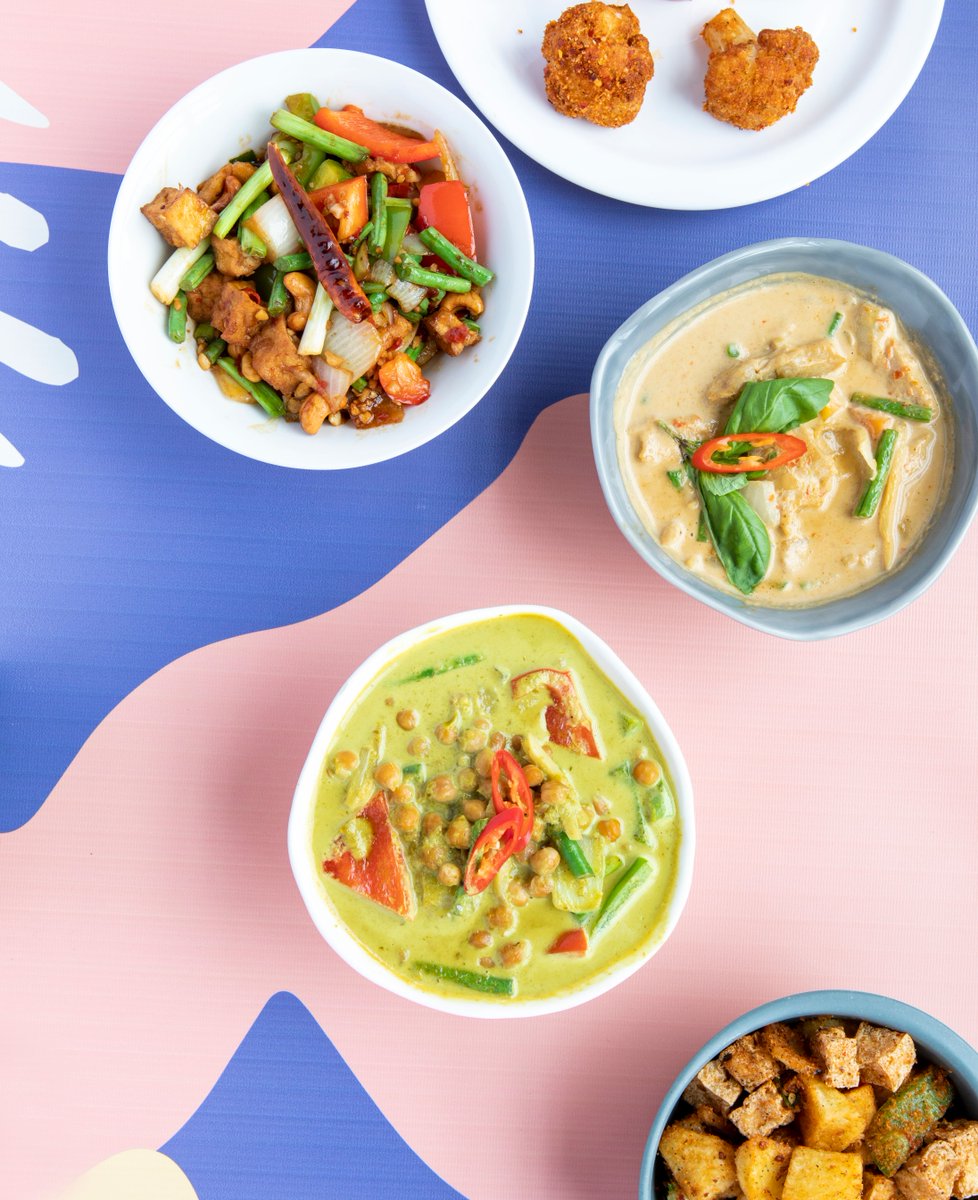 Feast your eyes 👀 (and your stomach.) Relax this Easter Sunday with delicious Thai food delivered to your door order.camile.ie