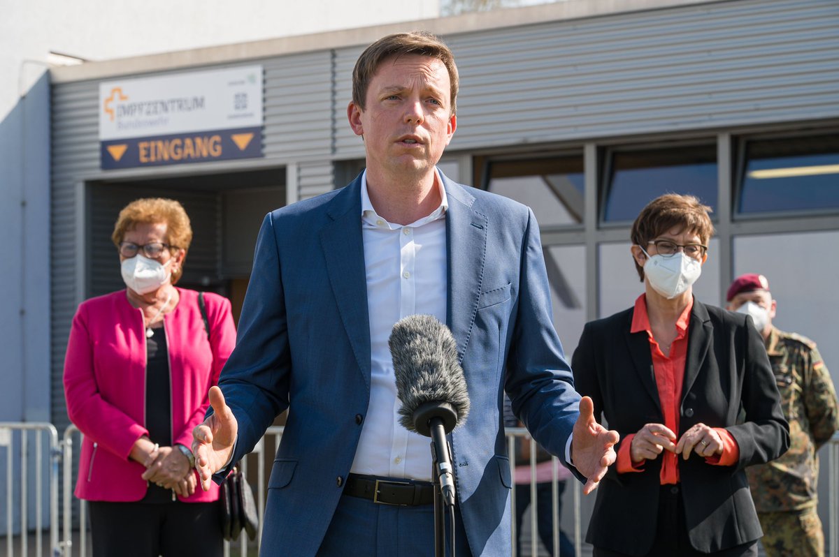 Alexander Zeyer (@alexzeyer) on Twitter photo Erstes 24/7 Impfzentrum in Deutschland - Der #Impfmarathon im #Saarland geht weiter. Dank <a href="/akk/">A. Kramp-Karrenbauer</a> und <a href="/bundeswehrInfo/">Bundeswehr</a> - Das <a href="/saarland_de/">Das Saarland</a> sagt Danke an alle Soldatinnen und Soldaten! Erstes 24/7 Impfzentrum in Deutschland - Der #Impfmarathon im #Saarland geht weiter. Dank <a href="/akk/">A. Kramp-Karrenbauer</a> und <a href="/bundeswehrInfo/">Bundeswehr</a> - Das <a href="/saarland_de/">Das Saarland</a> sagt Danke an alle Soldatinnen und Soldaten!