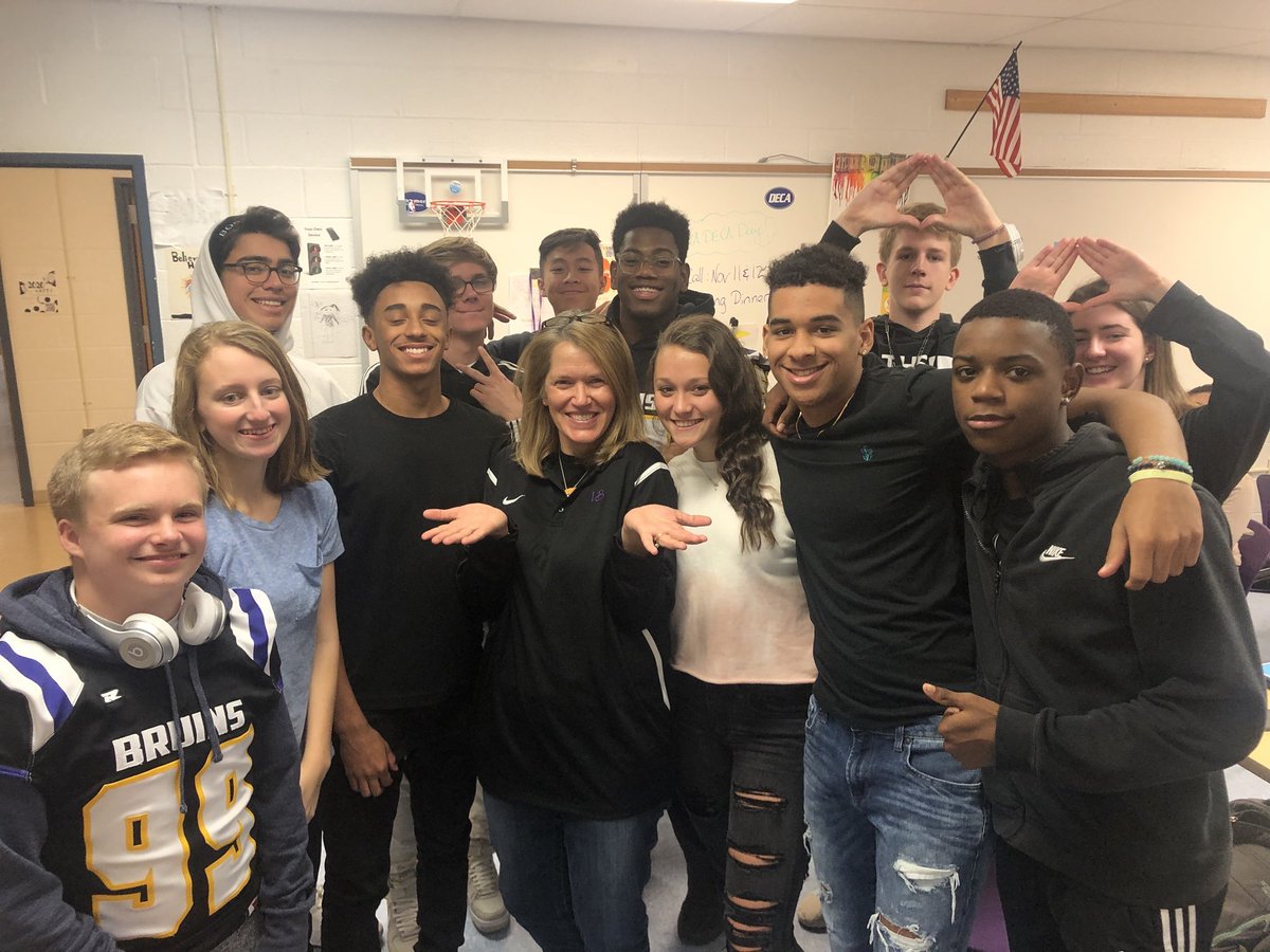 Happy Birthday to the greatest advisor <a href="/mooski12/">Mrs. Anne Jansen Wardinski</a>! Thank you for everything you do for us! Wishing you the greatest day! 💜💛