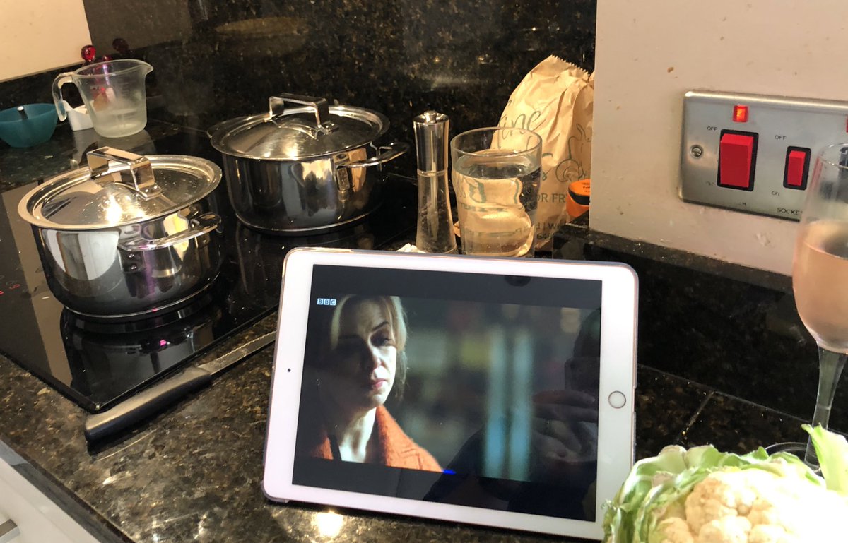 chlamityjane's tweet image. Cooking Easter Sunday roast, having ‘me time’ with @TeamEveMyles #KeepingFaith #lovethisshow